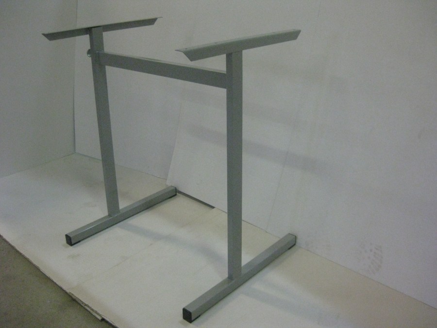 T-ben pultunderstell